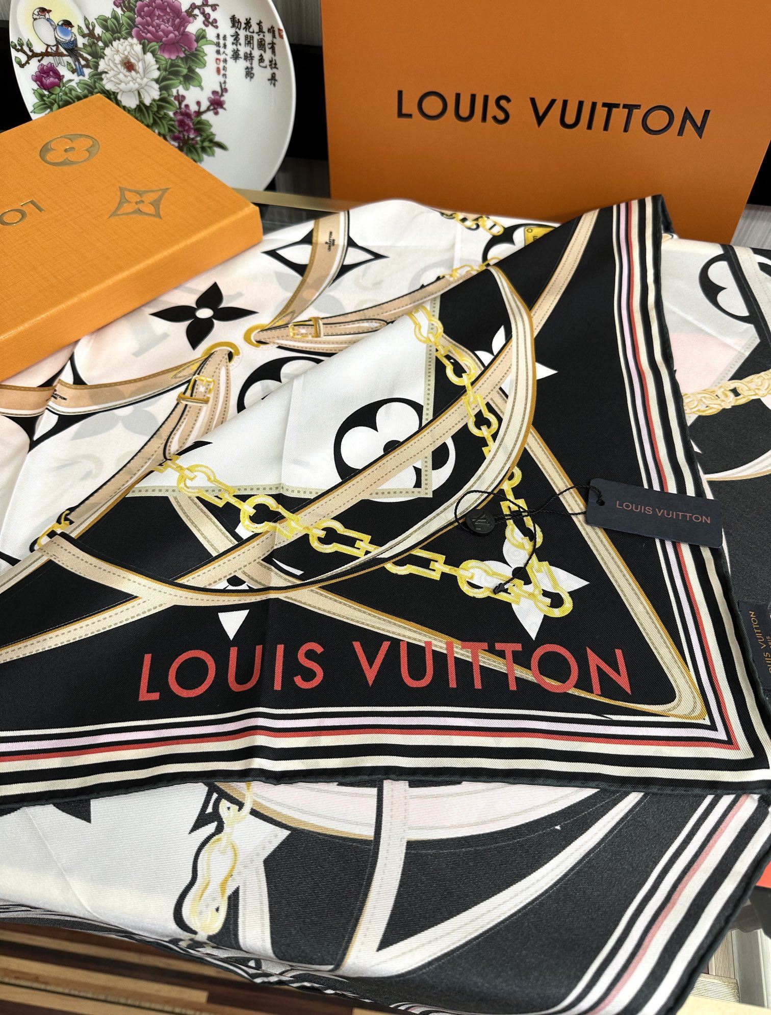 Louis Vuitton Scarf